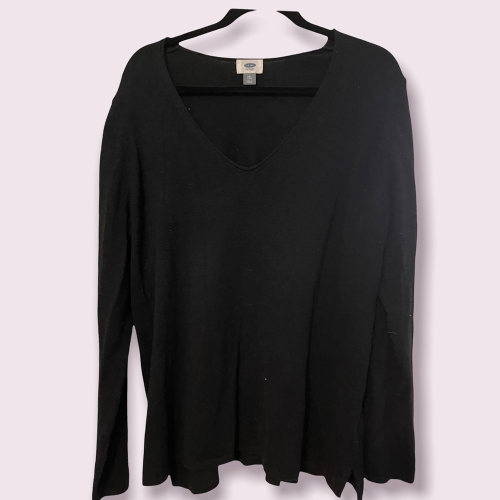 Old Navy V-Neck Sweater